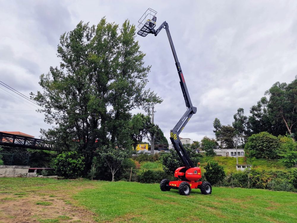 Plataforma elevatoria Manitou 18m