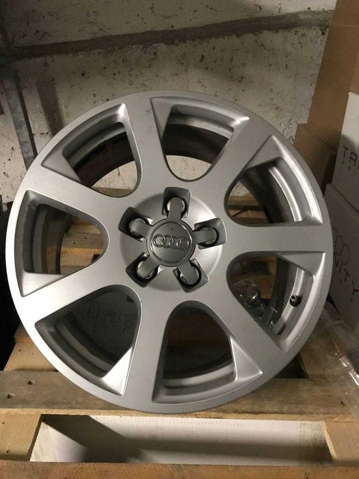 Oryginalne felgi Audi 17" – stan idealny