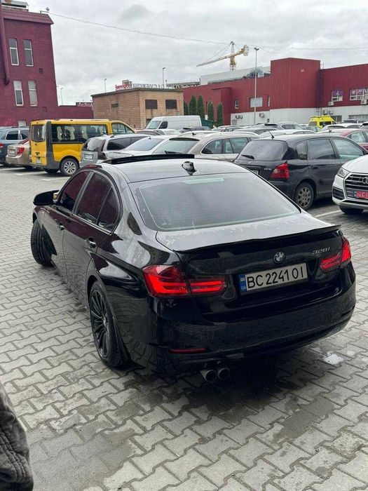 BMW F30 328i  2.0л