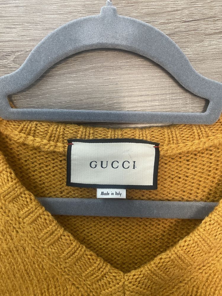 Sweter Gucci z nowej kolekcji