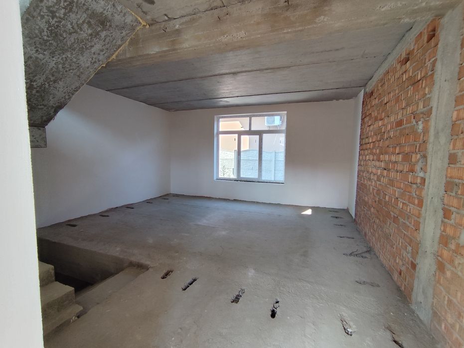 Дуплекс/Дом/Костанди/Таунхаус/411 Батарея/Киевский район