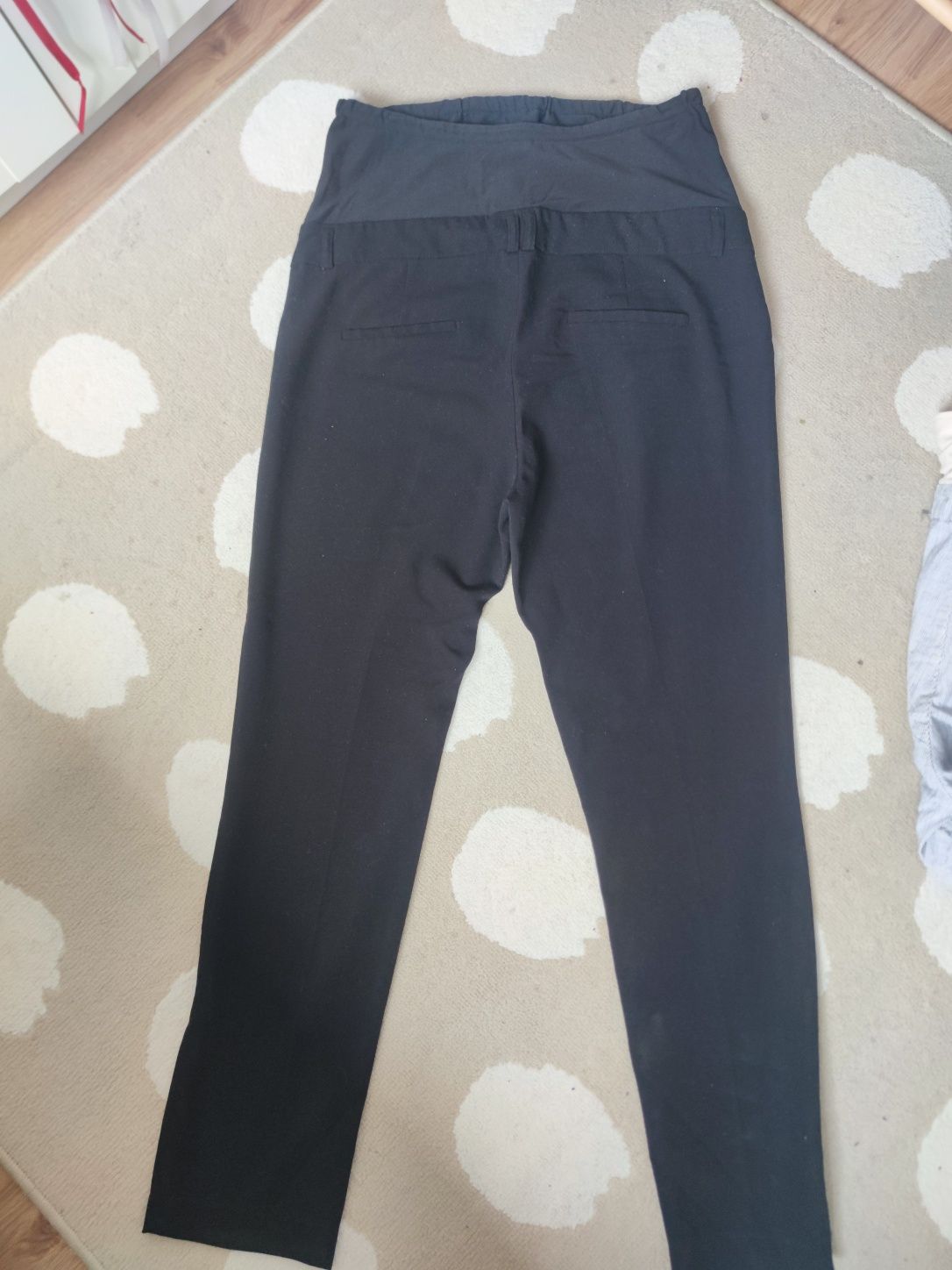 Spodnie i spodenki ciążowe H&M MAMA 42
