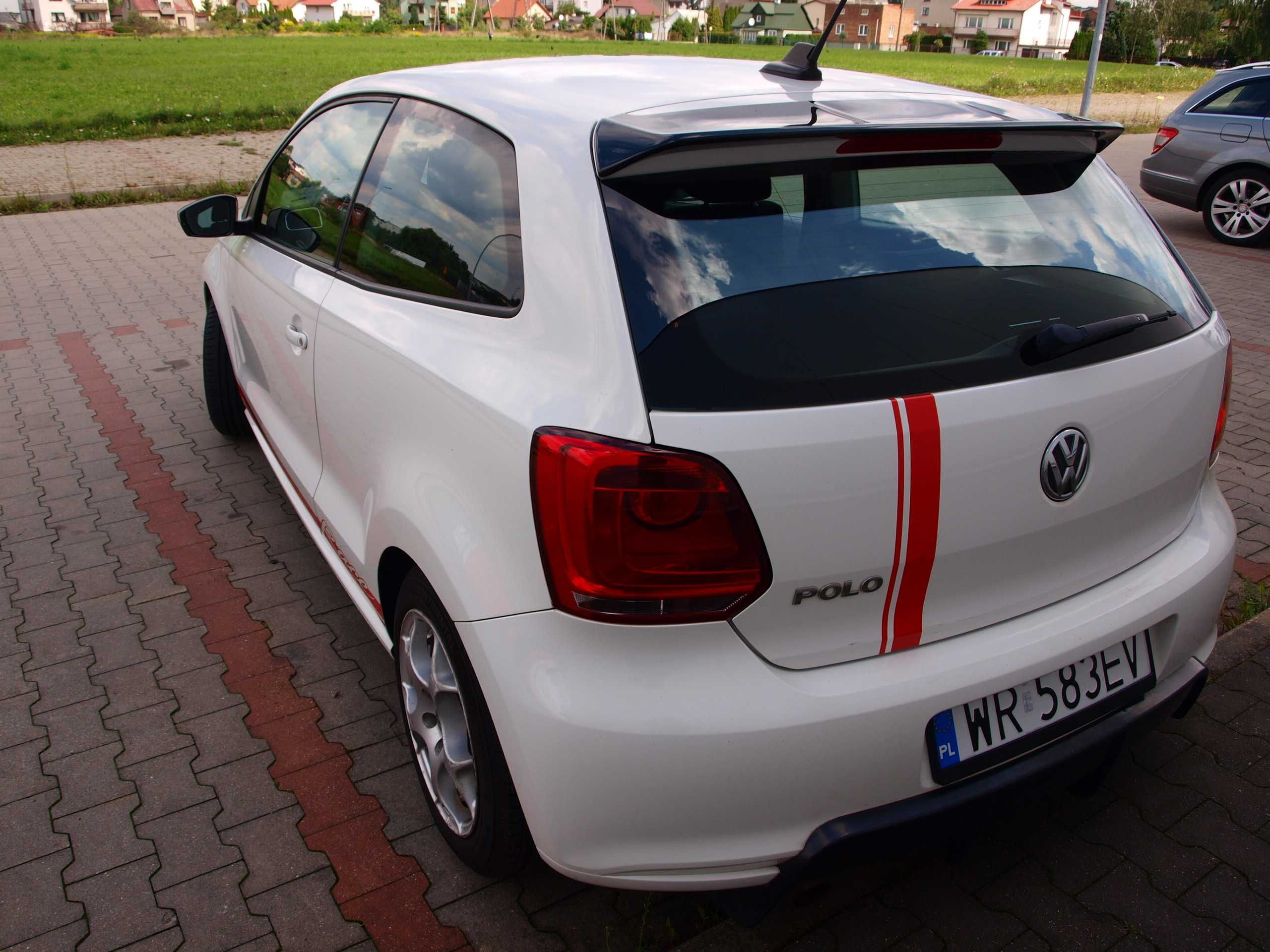 Wypożyczalnia Aut Wynajem Samochodów VW Polo 1,4B + GAZ Ekonomiczny