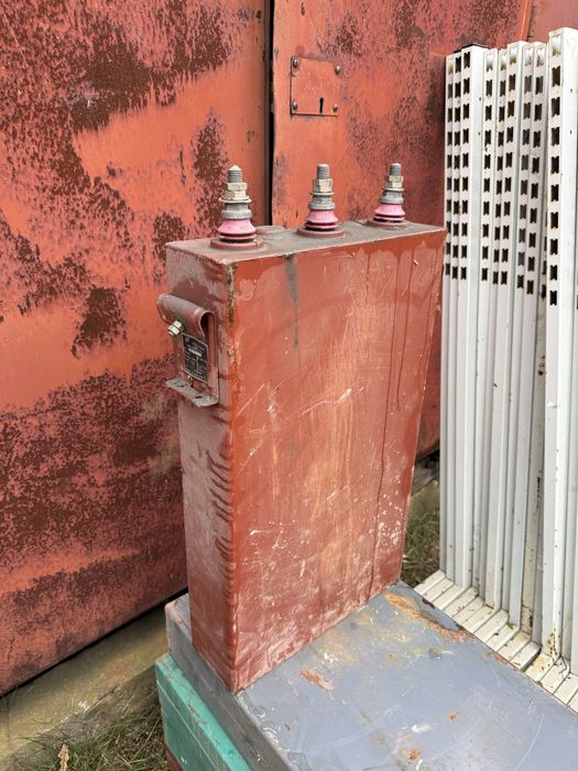 Продам конденсатор КЭ2-0,38-36-3У3