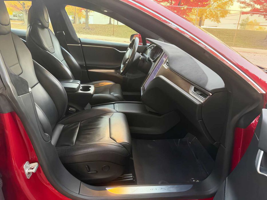 Tesla Model S      2017