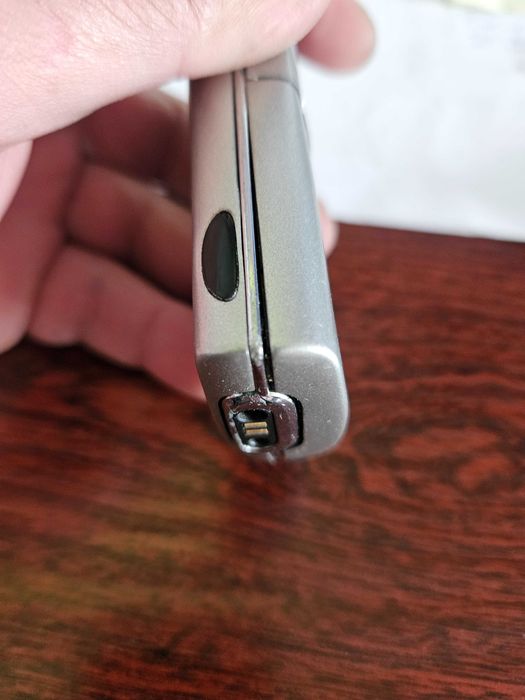 Nokia 8850 Super stan włącza się, oryginalna bateria, ładowarka nokia