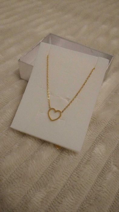 colar coração dourado