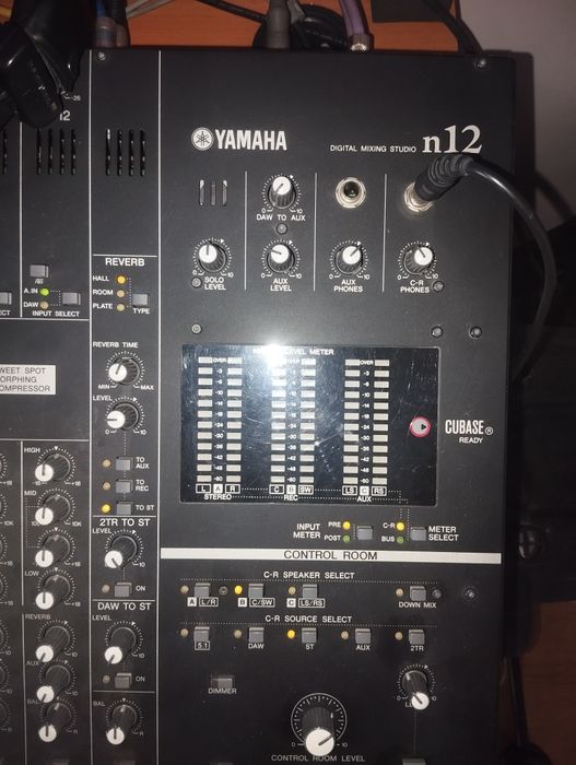 Yamaha n12 мікшерний пульт