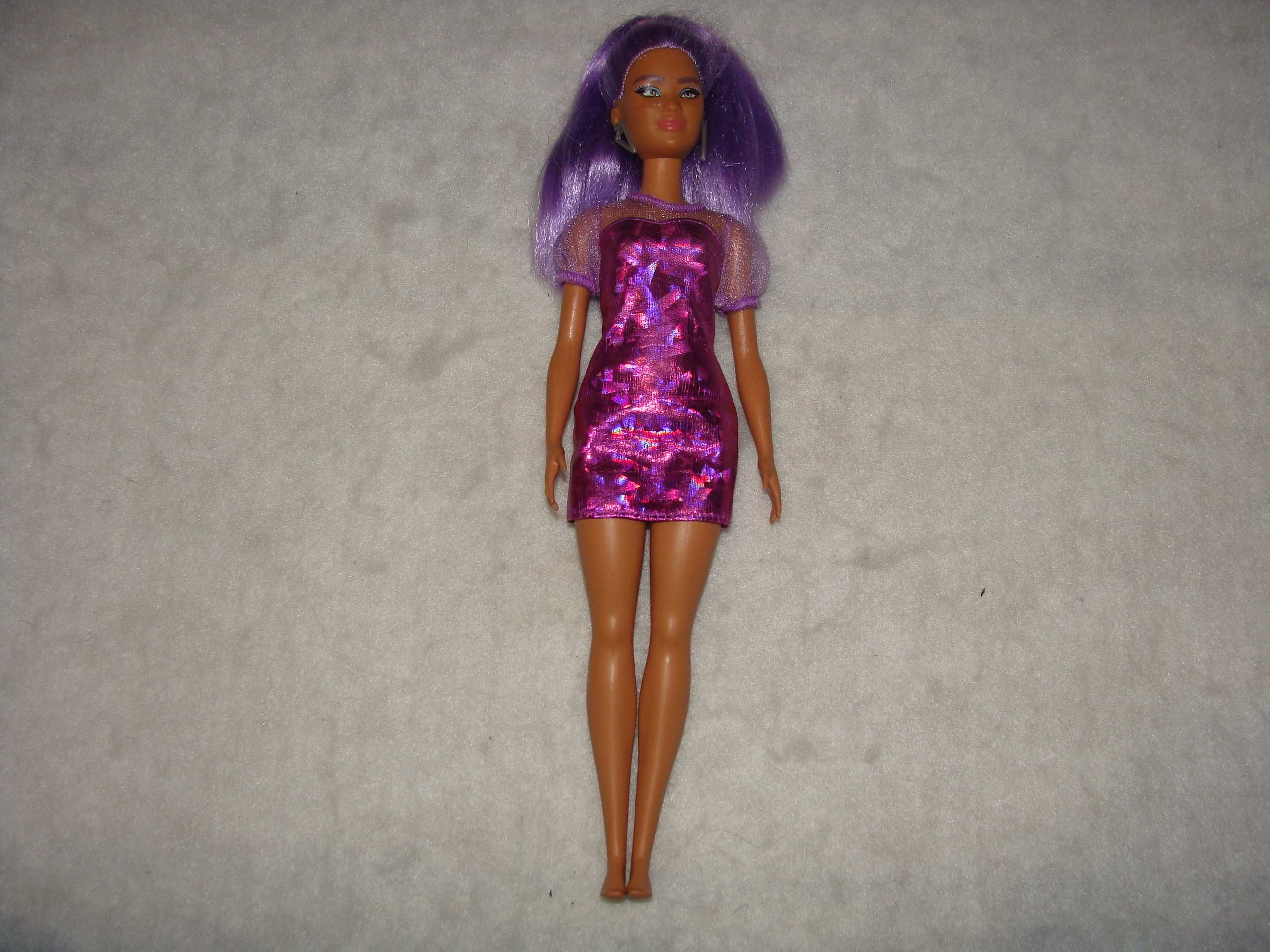 Boneca Barbie Fashionistas #178 (Ref. HBV12) de 2021