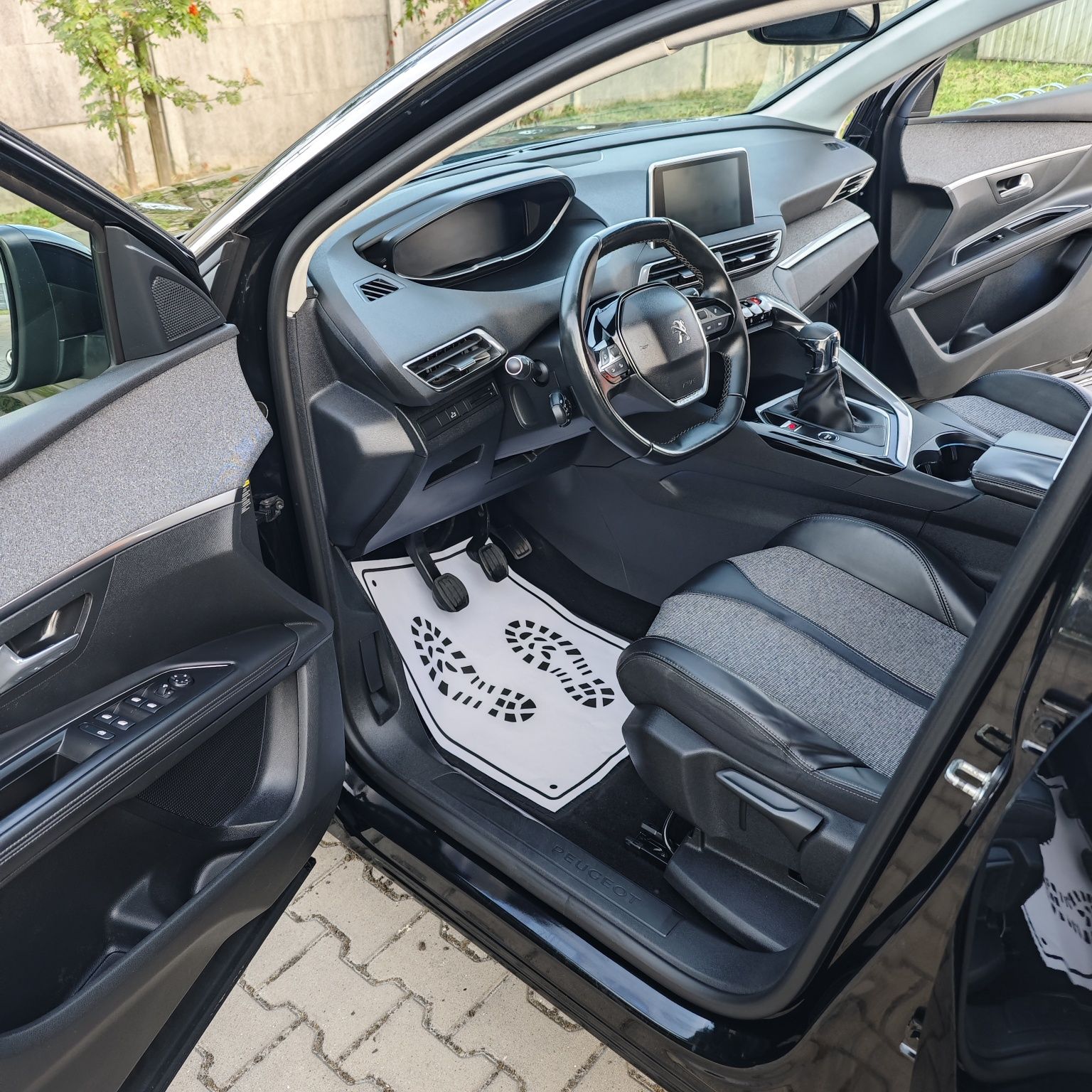 Allure 2.0HDI 150KM FullLED kamery AF18" virtual cocpit grzane fotele