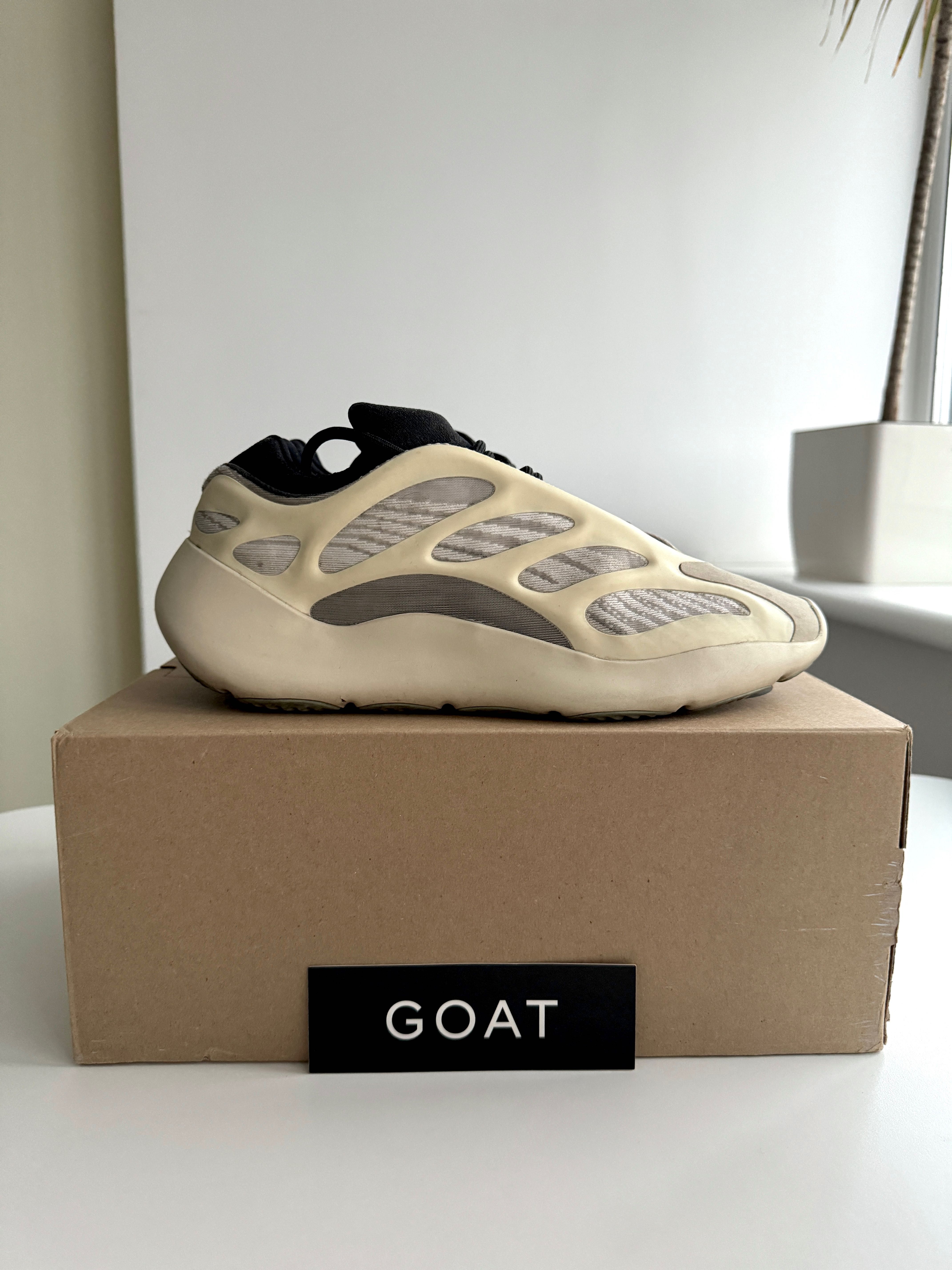 Adidas YEEZY 700 V3 ‘Azael’ / Оригінал / 11 US 45 / изи