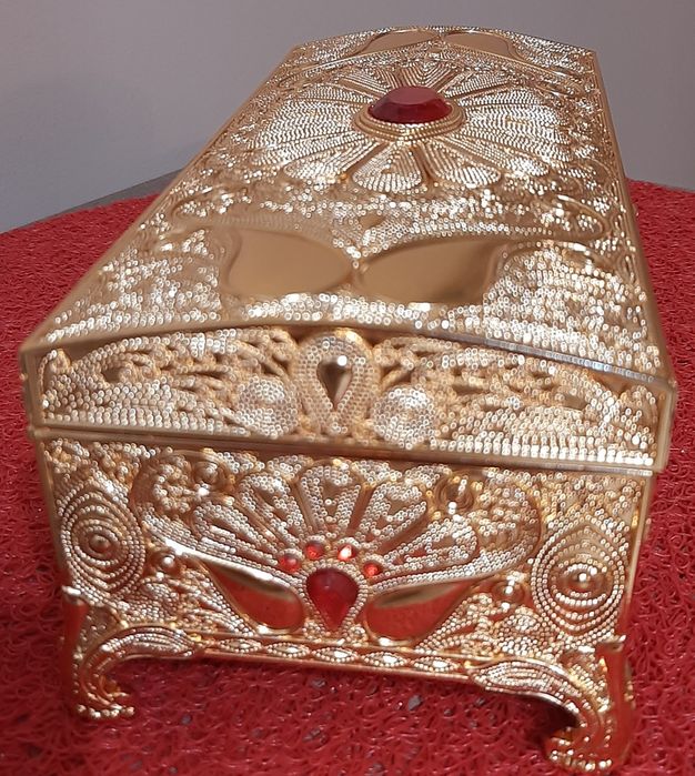 Duza skrzynia skarbów