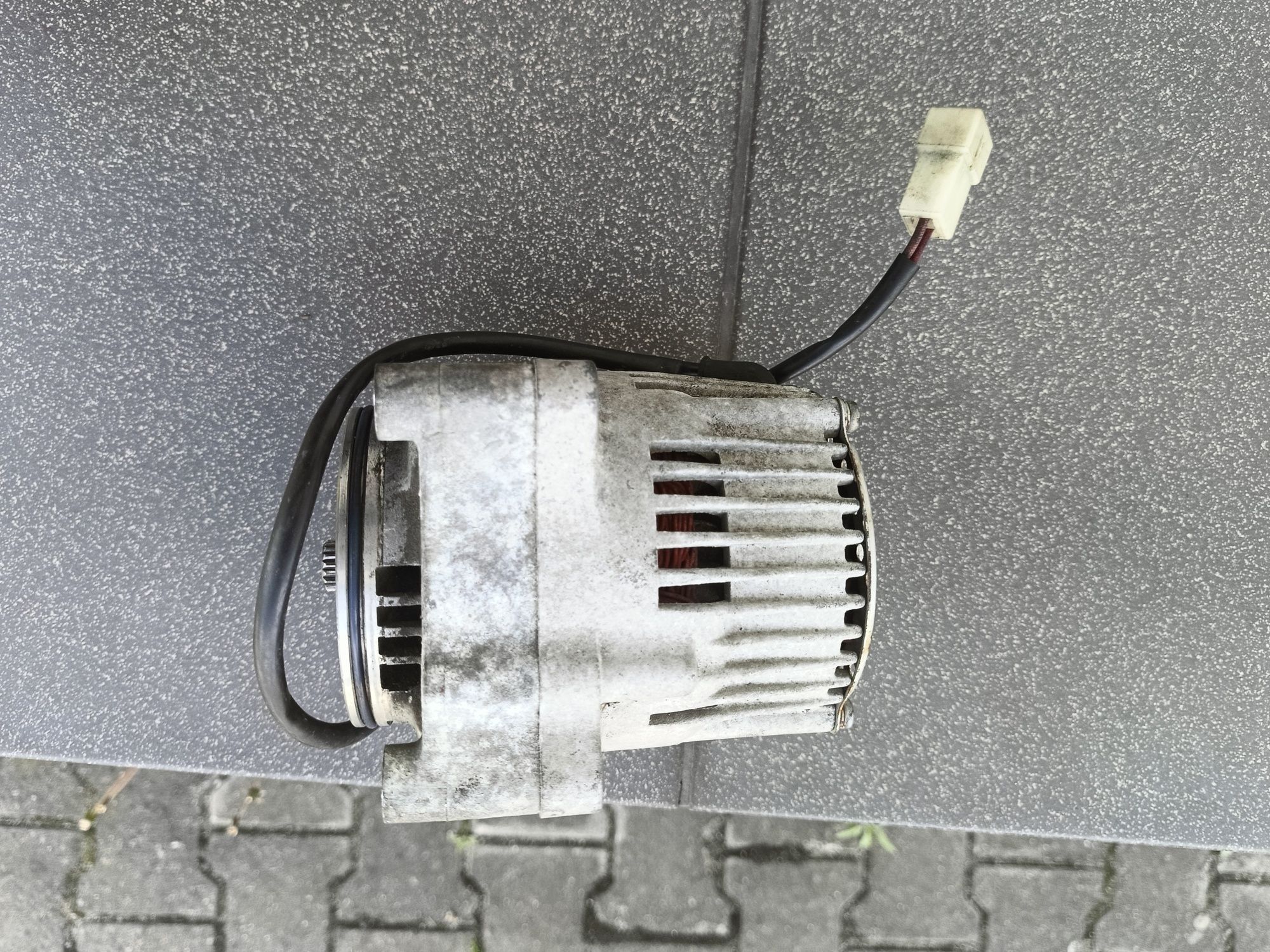 Sprzedam alternator Yamaha XJR