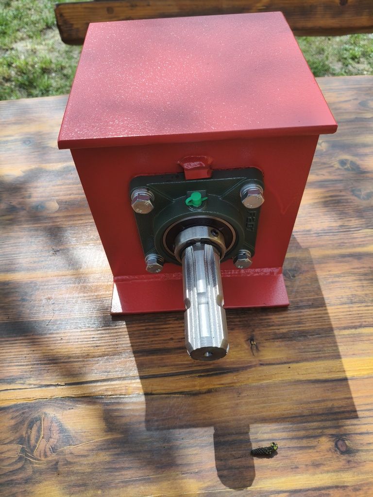 Rębak do gałęzi wom silnik elektryczny spalinowy