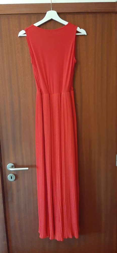 Vestido vermelho comprido  Lunatic