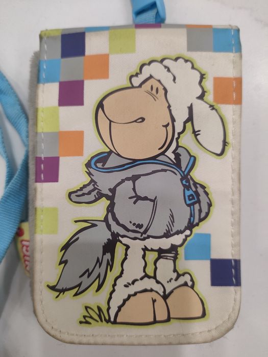 Etui na telefon nici