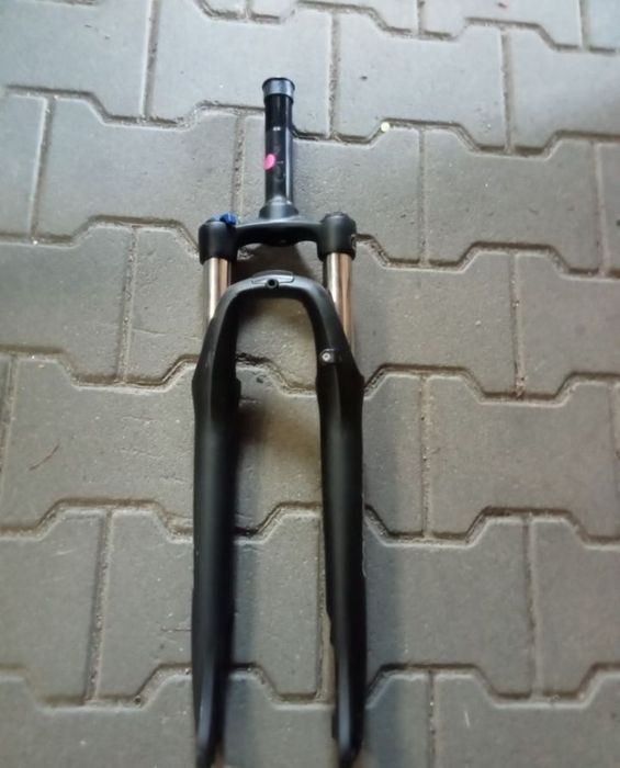 Nowy amortyzator zoom corratec pod koła 28 pod tarcze