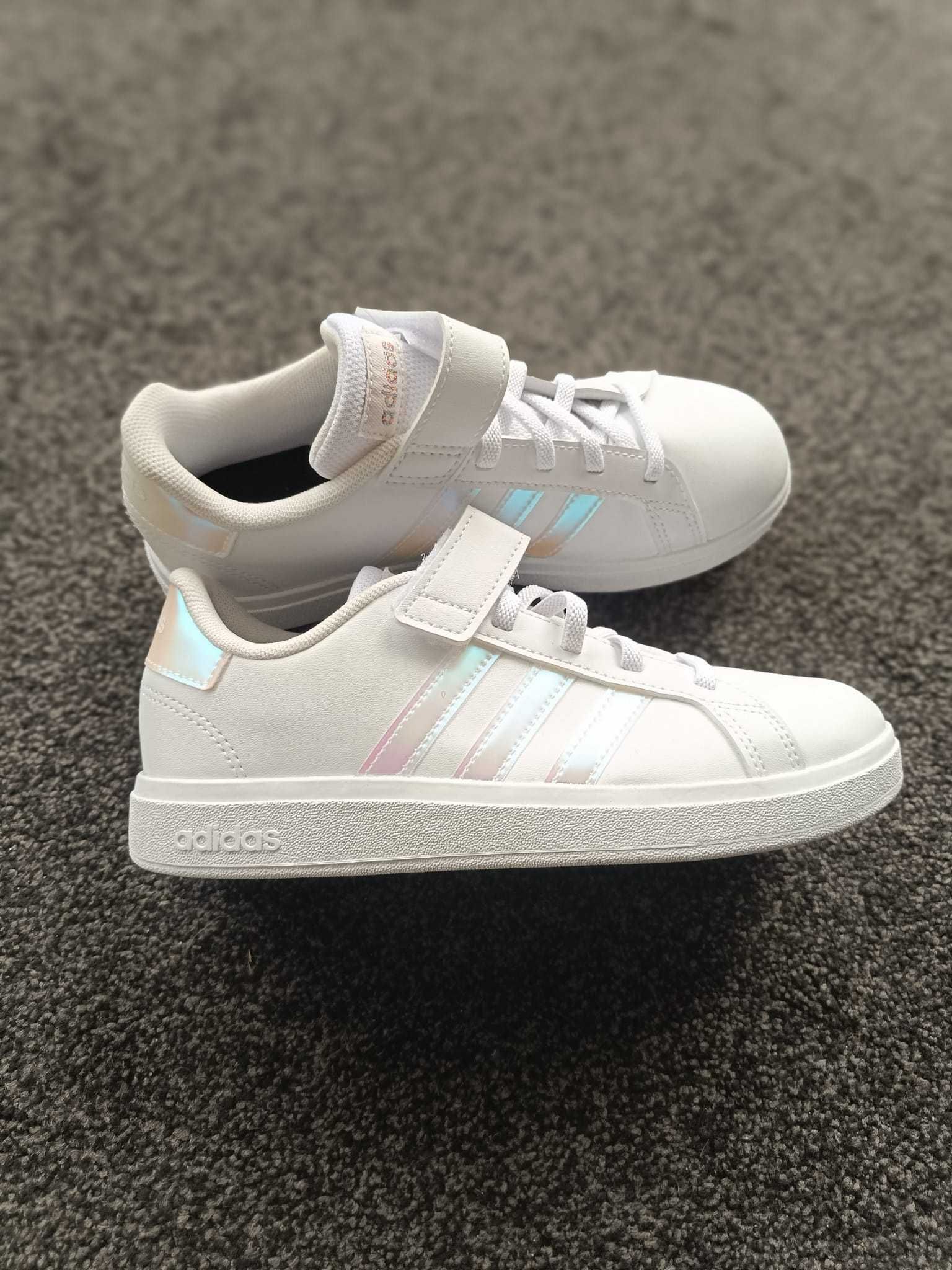 Sapatilhas menina ADIDAS, Novas