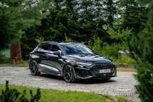 Audi RS3 Sportback 4x4 Bogate wyposażenie Bezwypadkowy / Salon Polska / FV 23% Cesja