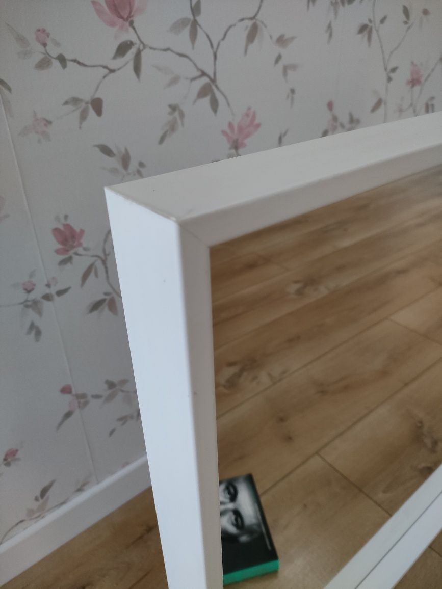 Lustro Ikea NISSEDAL