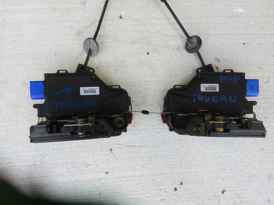 VW TOURAN zamek drzwi prawy lewy przód 3D1.837015/016