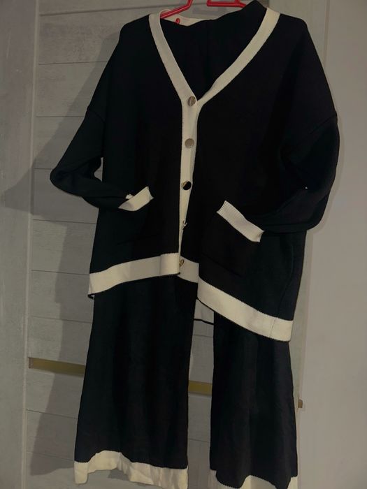 Дуже красивий костюм двійка