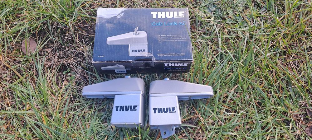 Zabezpieczenie drzwi do kampera , busa THULE trojaczki