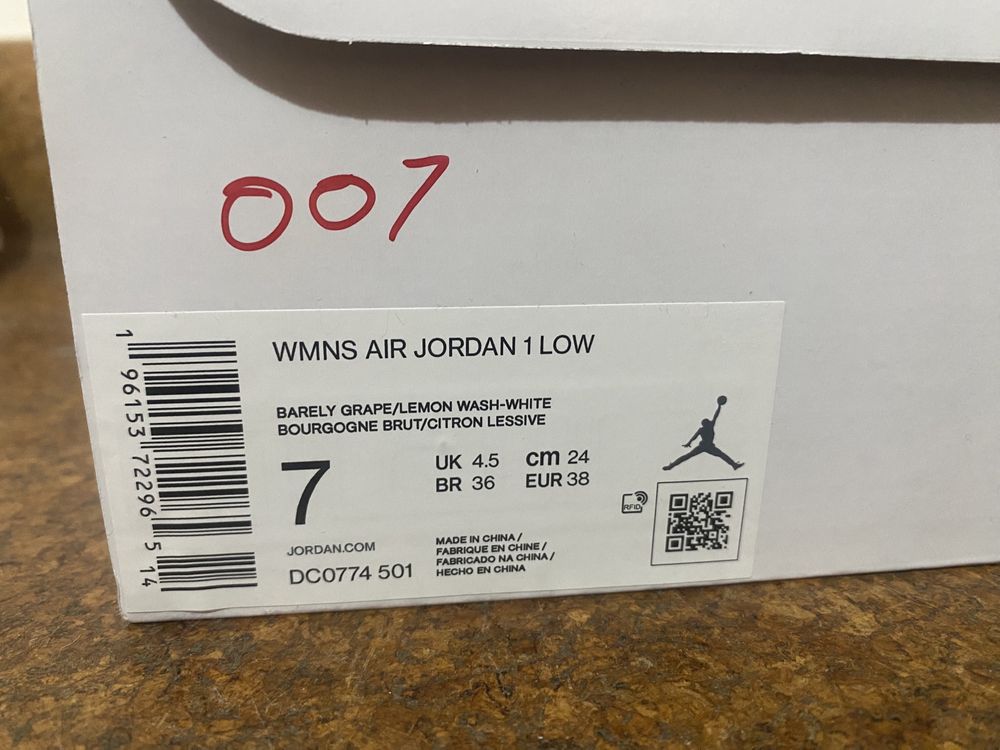 Air Jordan 1 Low Barely Grape (W)