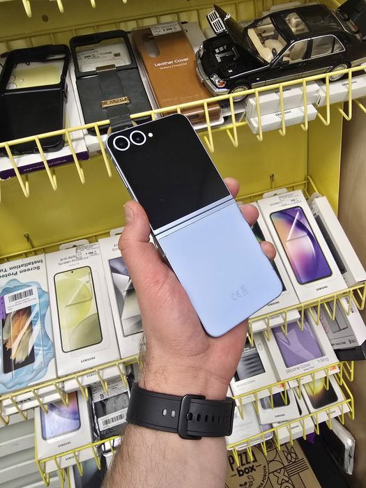 Samsung Galaxy Flip 6 12/256gb , 12 циклів зарядки