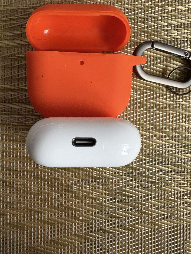 Apple airpods 4 (версія без шумодаву)
