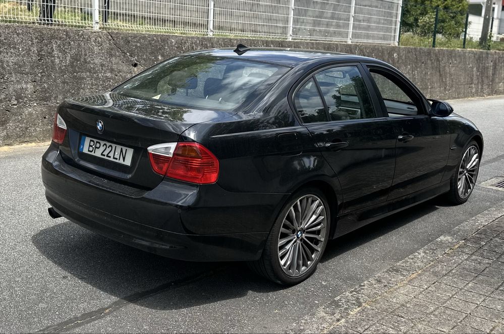 Bmw 318i 2.0 130 cv E90 Cx6 180,000 KM ( Versao Elegance jantes 19 )