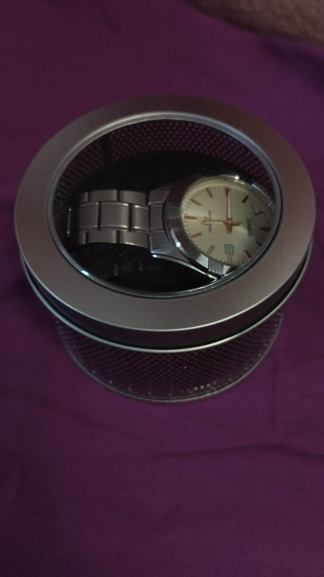 Zegarek CASIO (używany,stan bardzo dobry)