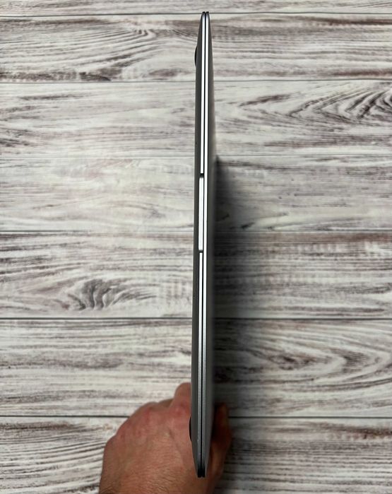 Apple Macbook Air 2020 M1 / 16Gb / SSD 512Gb