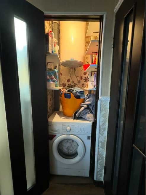Продаж 2к квартири на вул. Квартальна буд.3 ,12 квартал. (постанови)