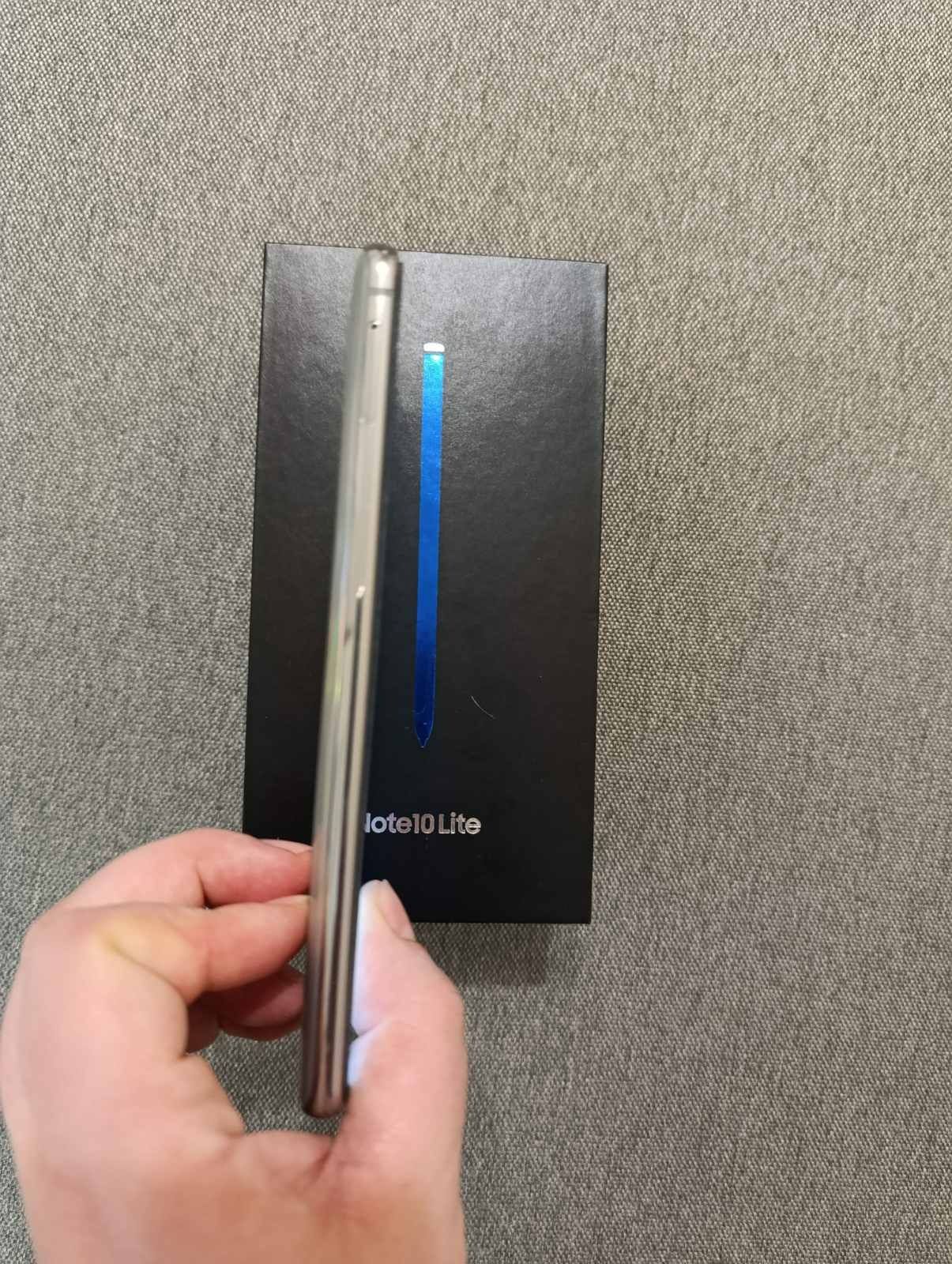 Продам телефон Samsung Galaxy Note 10 Lite 6/128GB