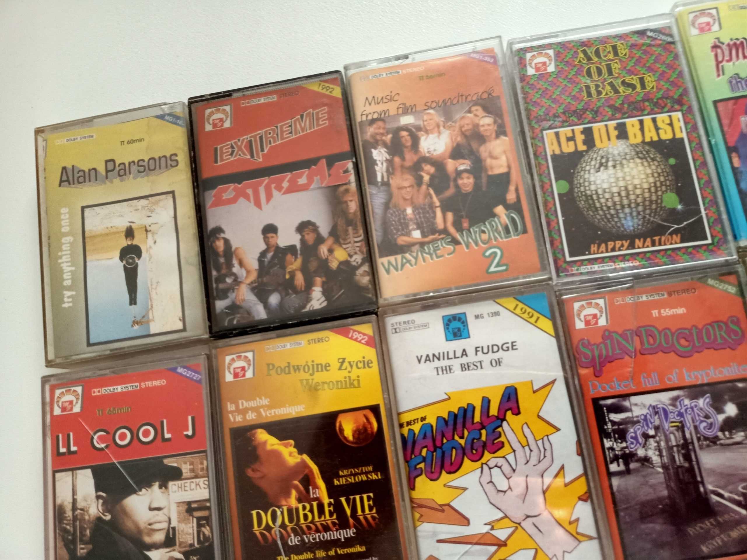 Zestaw 21 kaset LL Cool Vanilla Fudge New Order Wayne's World