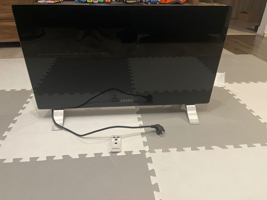 Grzejnik konwektorowy szklany EBERG EVI