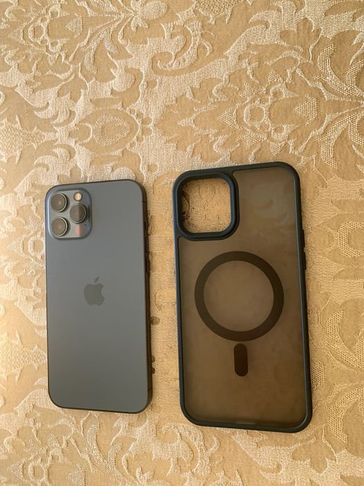 Iphone 12 Pro Max 128GB com capa translúcida