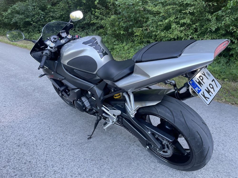 Yamaha r1 rn09 2002 niski przebieg