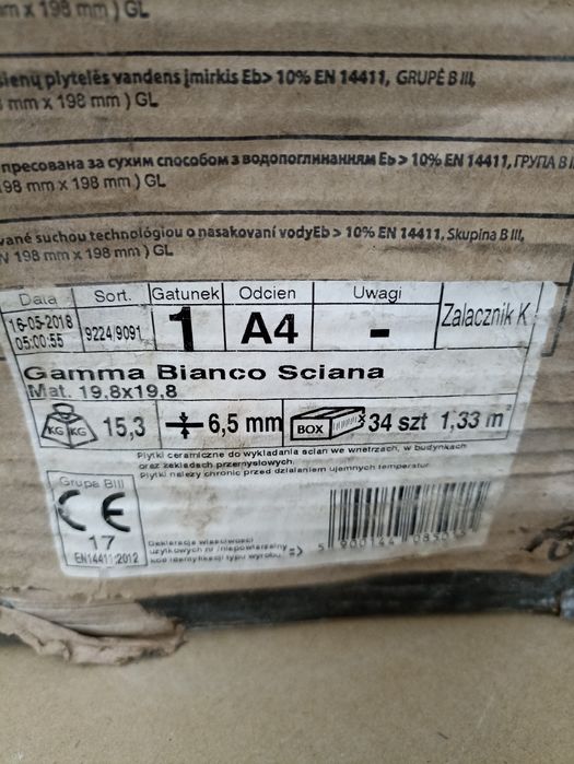 Płytki białe ścienne  Paradyż Gamma 19,8x18,8 mat