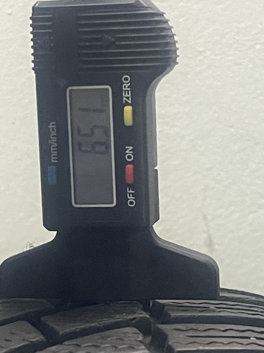 215/60 R16 99H Bridgestone Blizzak Lm005 opony zimowe 6,5 mm bieznika