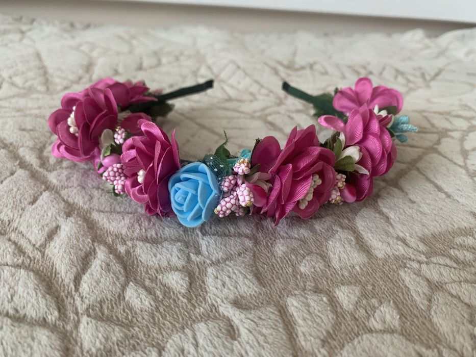 віночок для дівчинки ручної роботи