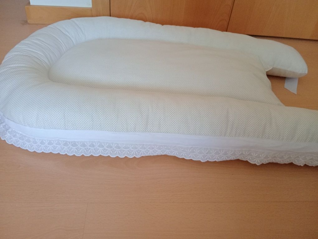 Ninho para bebe feito a mão