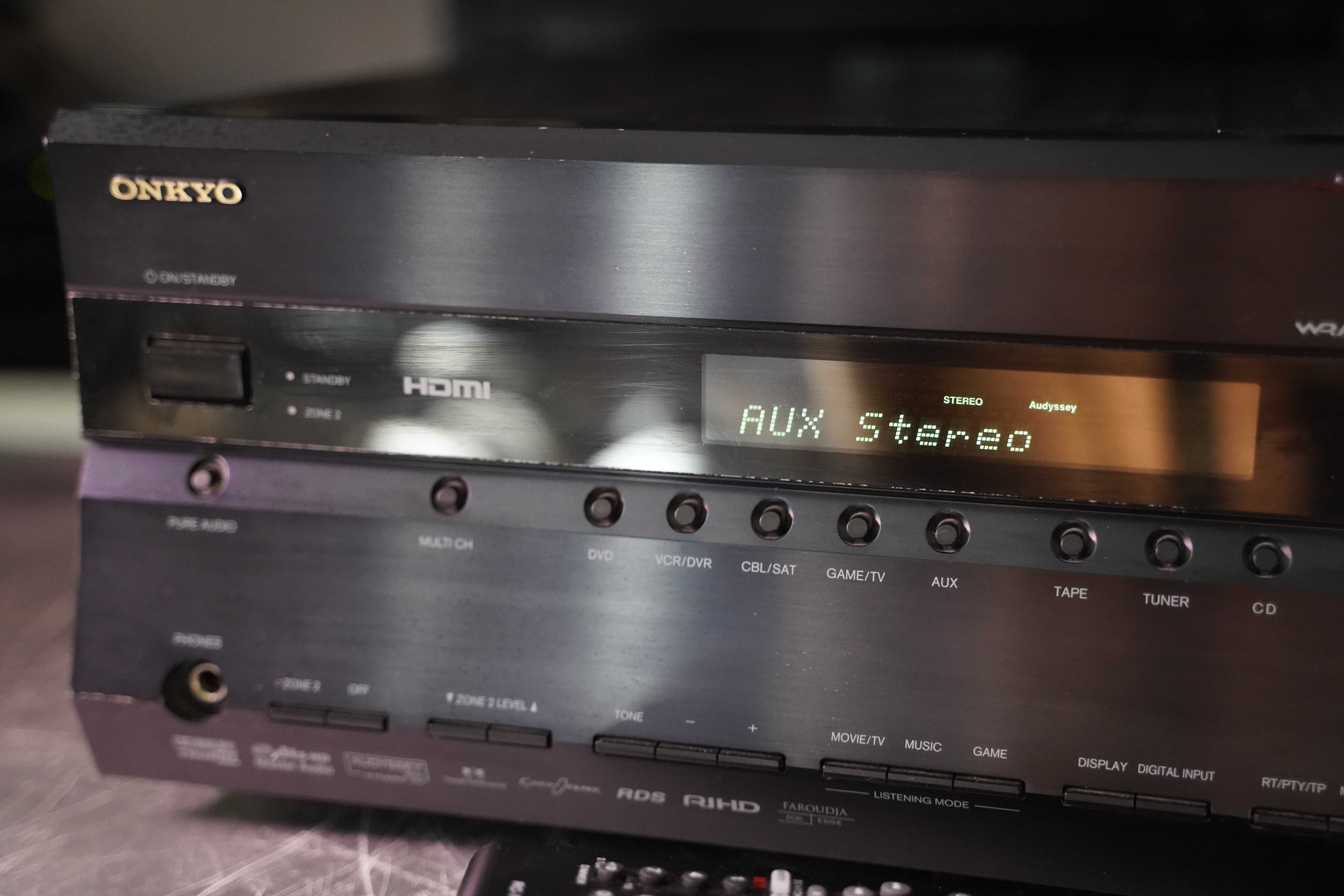 Amplituner kina domowego ONKYO  japoński-moc 5x90W