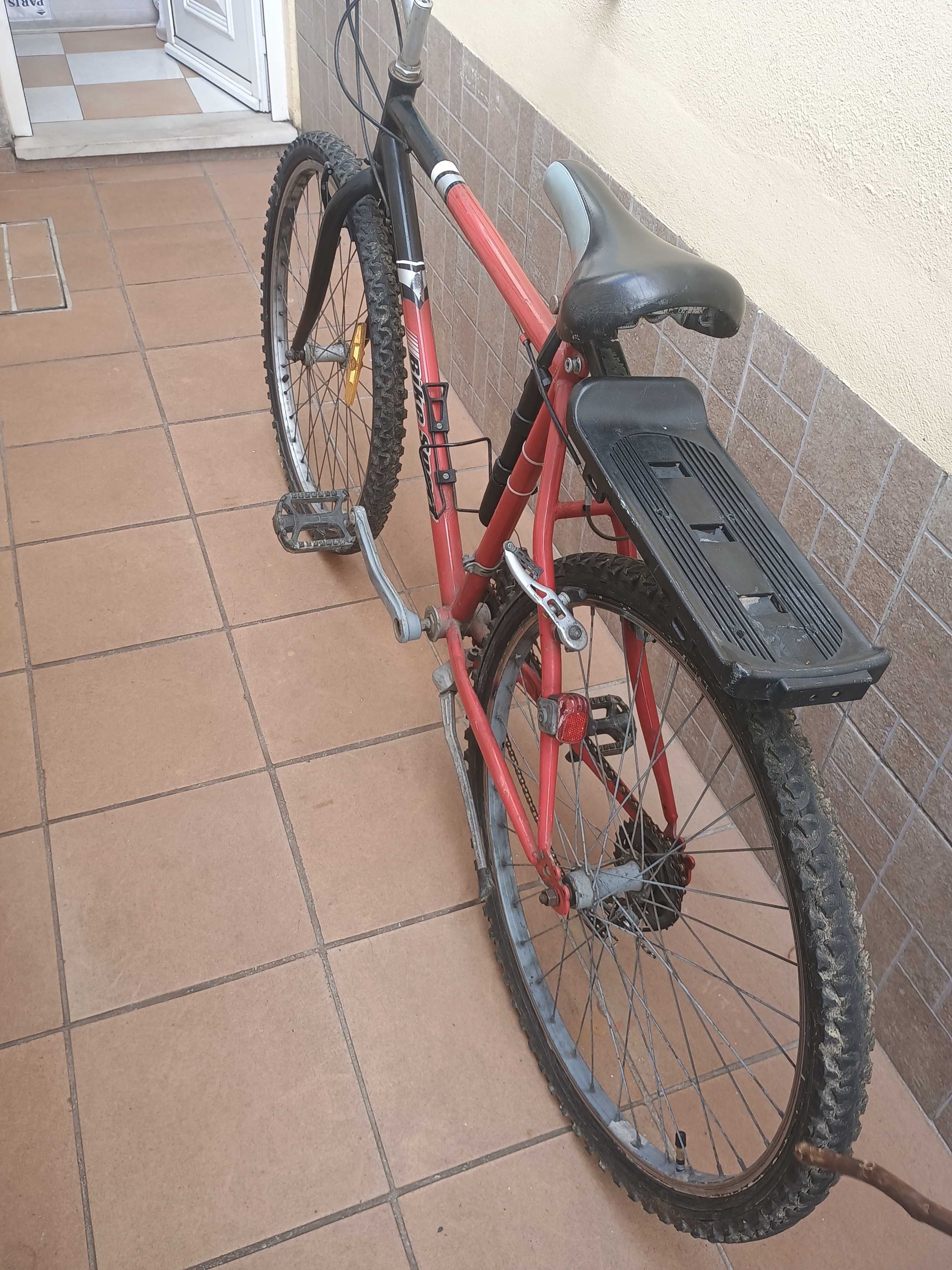 Bicicleta adulto com marchas vai com bomba pra encher pneus ..