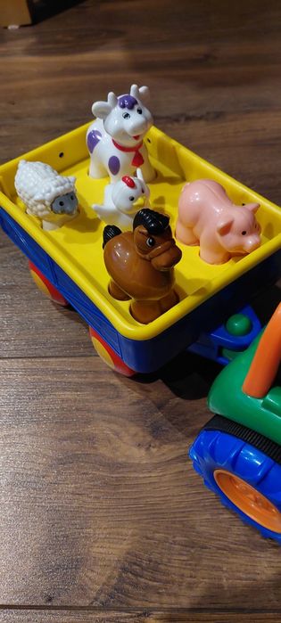 Traktor dumel farmer rezerwacja