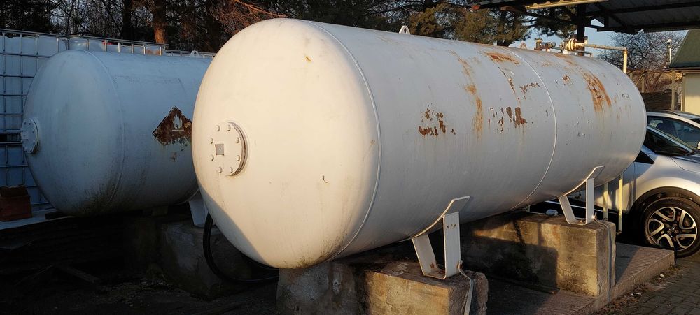 ZBIORNIK 4850 L Stan OK , UDT , dodatkowe zawory bezpieczeństwa ! Rury