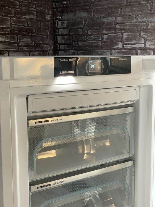 Топова Морозильна камера Liebherr GNP 3255 | Стан Ідеал | No-Frost