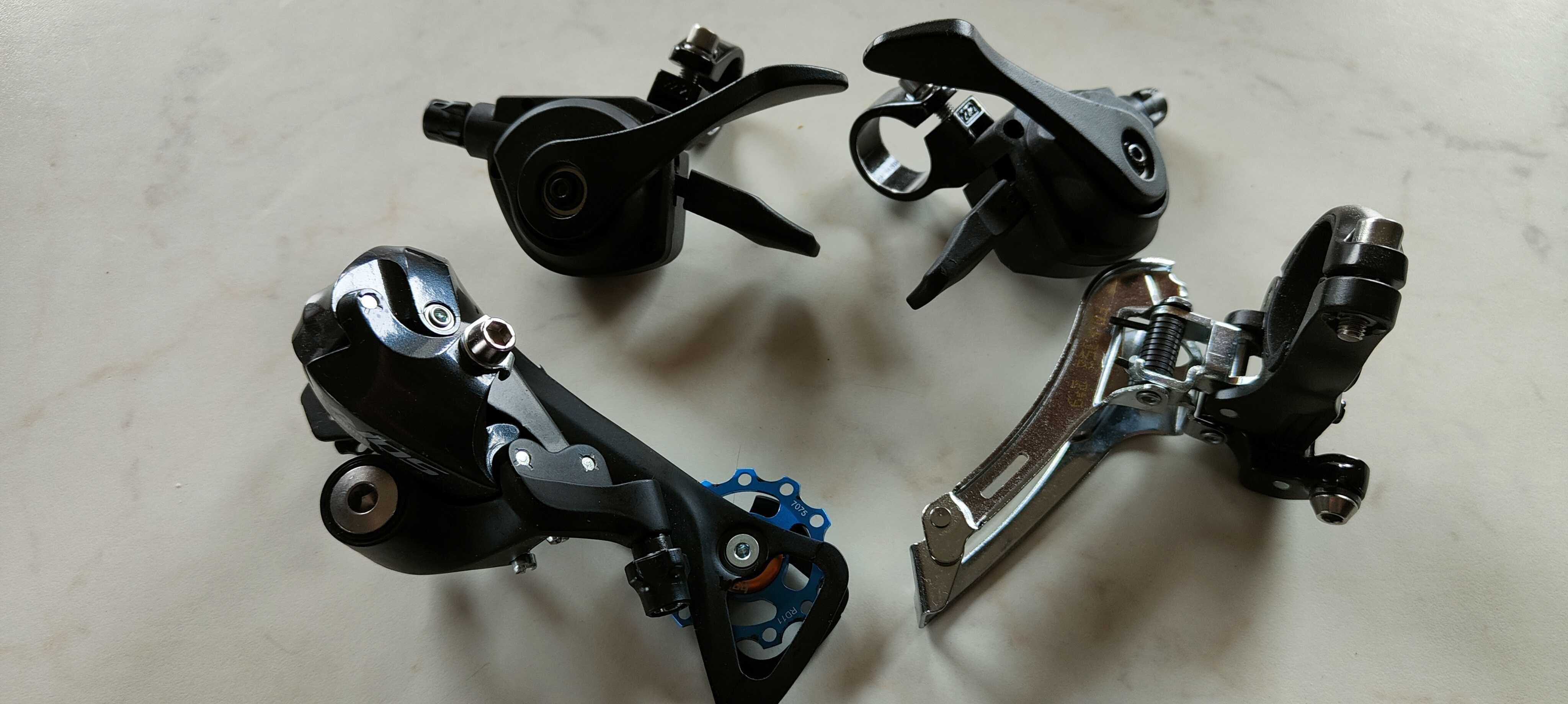 przerzutki SORA 2x9 manetki
