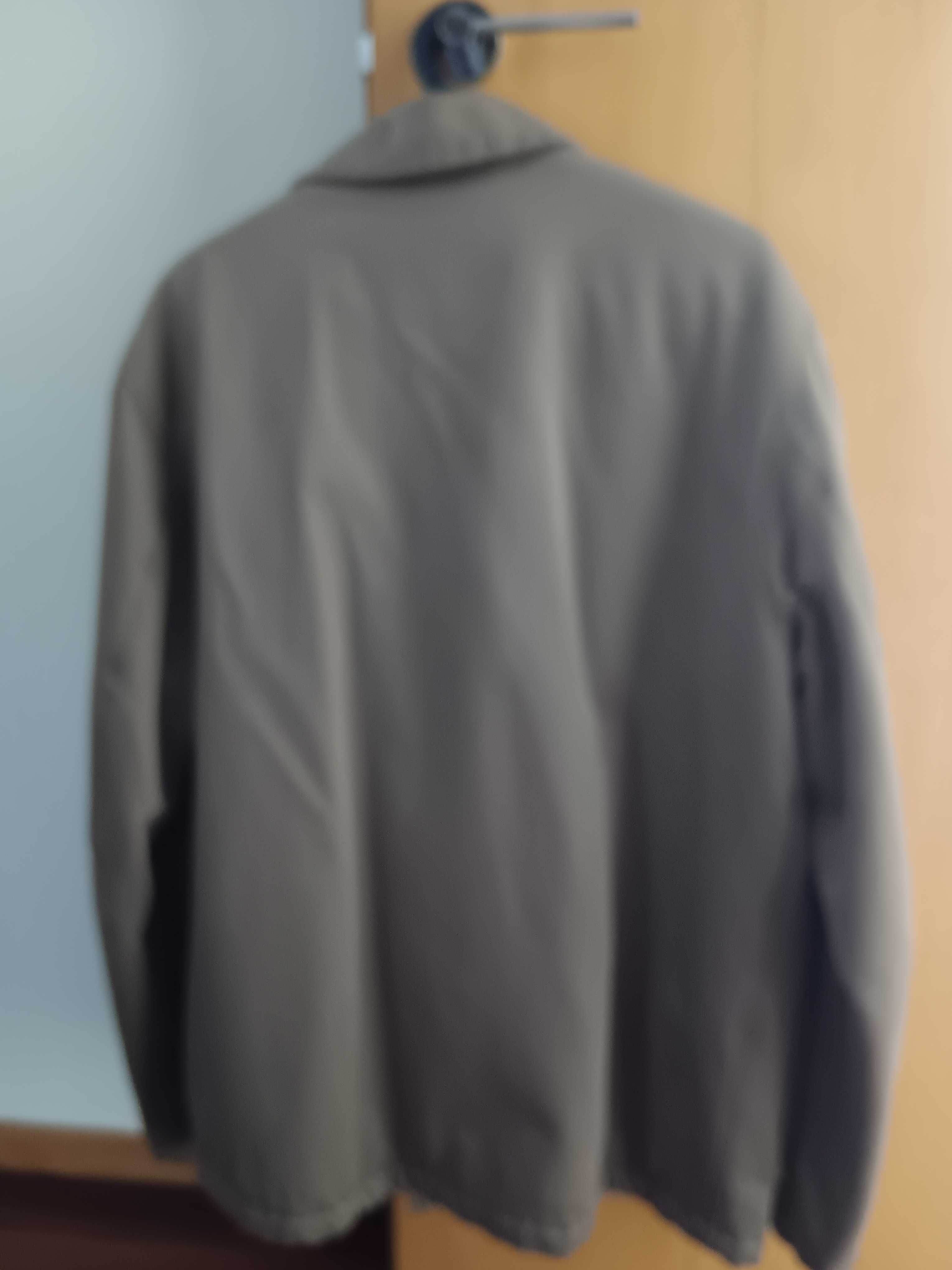 Parka de homem com pelo